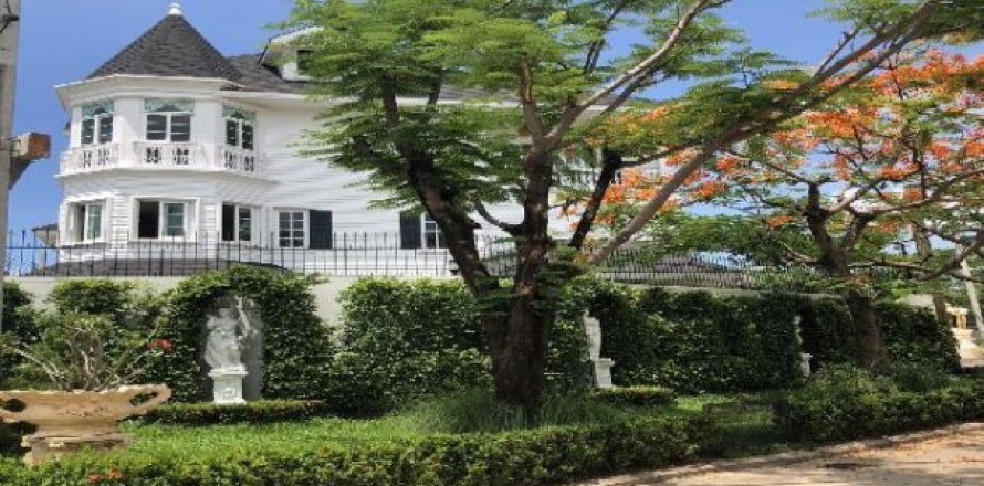 4 bedrooms Villa in Bang Na, Thailand No. 96993