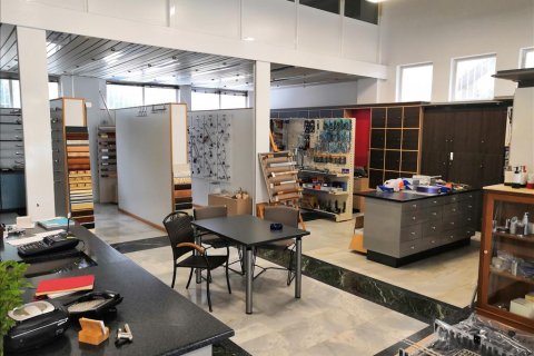910m² Building in Elliniko, Greece No. 57769 3