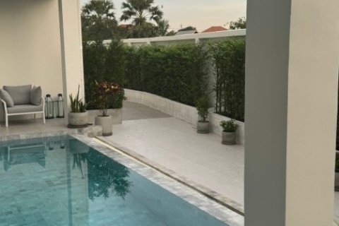 4 bedrooms House in Bangkok, Thailand No. 97435 3