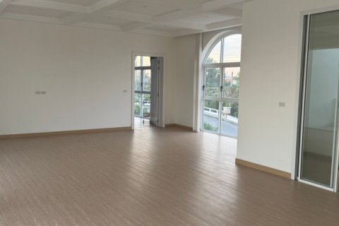 4 bedrooms House in Bangkok, Thailand No. 97435 24