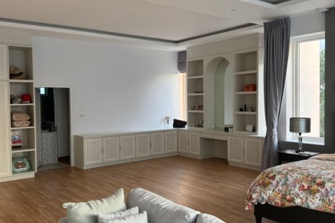 4 bedrooms House in Bangkok, Thailand No. 97435 19