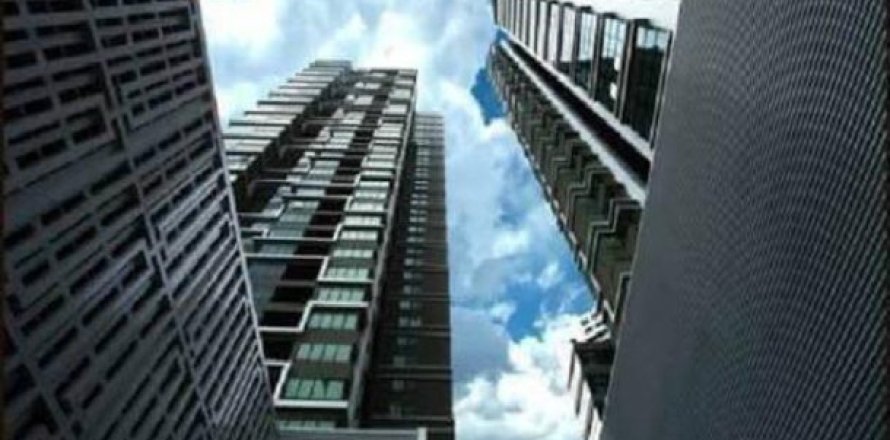 3 bedrooms Apartment in Bangkok, Thailand No. 96370