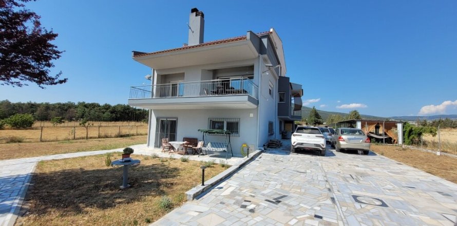 4 dormitorios House en Thermi, Greece No. 107364