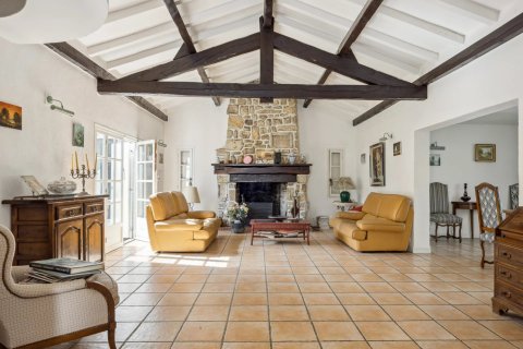 4 bedrooms Villa in La Gaude, France No. 99752 8