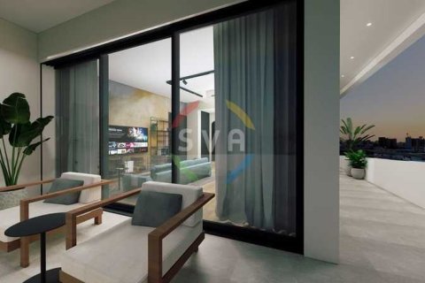 3 bedrooms Apartment in Limassol, Cyprus No. 82227 2