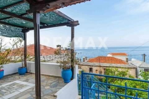 Дом с 2 спальнями в Магнисия, Греция №73966 1