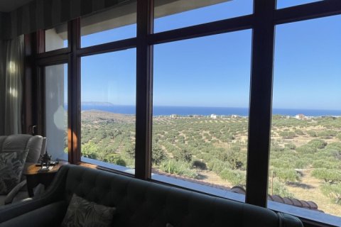 Вилла с 6 спальнями в Ираклион, Греция №23845 8