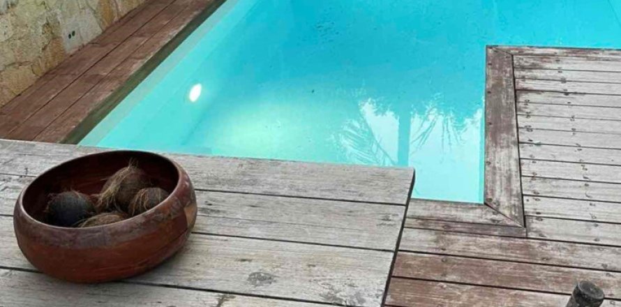 4 rooms House in Athens, Greece No. 55916