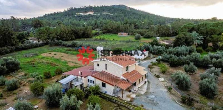 3 chambres House à Pyrga, Cyprus No. 82720