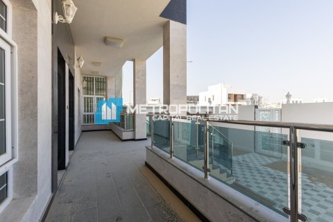 5 bedrooms Villa in Al Hadid W Al Solb Old Housing, Vietnam No. 89039 9