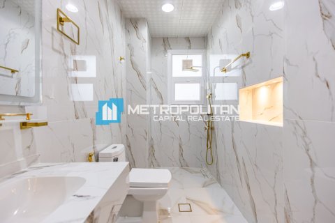 5 bedrooms Villa in Al Hadid W Al Solb Old Housing, Vietnam No. 89039 5