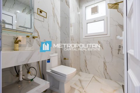 5 bedrooms Villa in Al Hadid W Al Solb Old Housing, Vietnam No. 89039 7