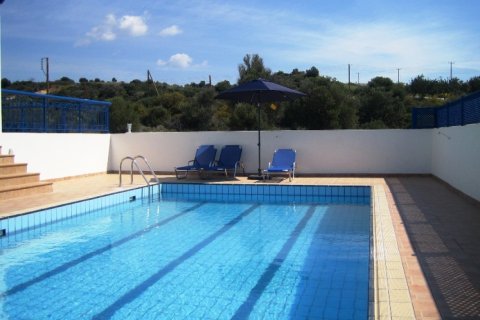 3 bedrooms Villa in Paphos, Cyprus No. 105577 13