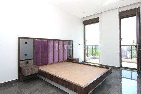 4 bedrooms Villa in Tan Xuan, Vietnam No. 11033 21