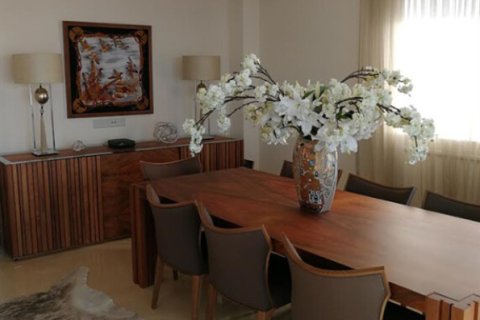 3 bedrooms Apartment in Nicosia, Cyprus No. 105869 14