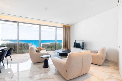 3 bedrooms Apartment in Limassol, Cyprus No. 103650 4