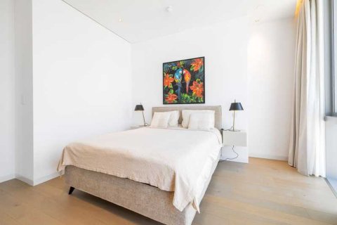 3 bedrooms Apartment in Limassol, Cyprus No. 103650 12