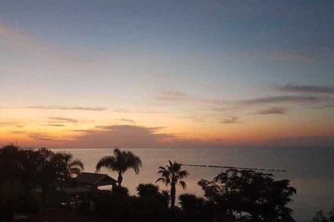 4 bedrooms House in Zygi, Cyprus No. 39780 7