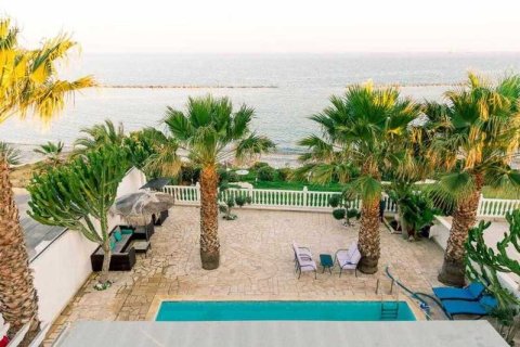 4 bedrooms House in Zygi, Cyprus No. 39780 11