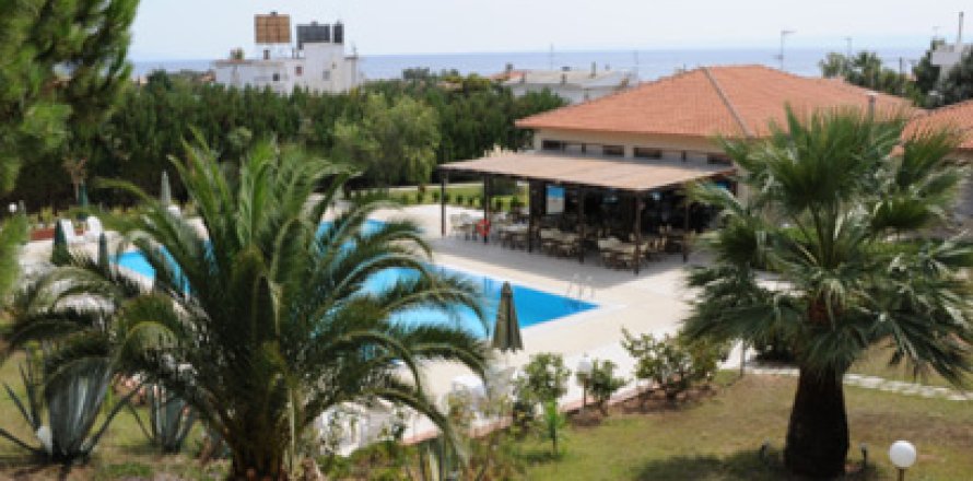 47 rooms Hotel in Polygyros, Greece No. 109723