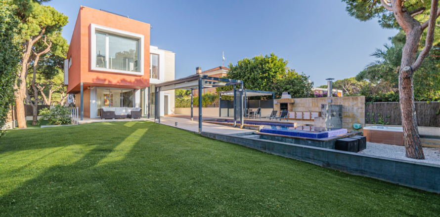 6 bedrooms Properties in Dong Ngu, Vietnam No. 25424