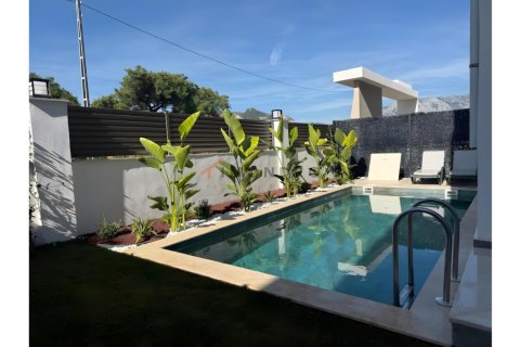 4 bedrooms Villa in Dosemealti, Turkey No. 124164