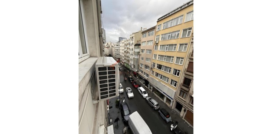 Квартира с 2 спальнями в Шишли, Турция №120983