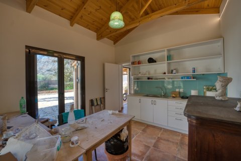 2 bedrooms House in Chania, Greece No. 104429 15