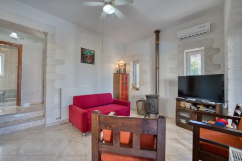 2 bedrooms House in Chania, Greece No. 104429 5
