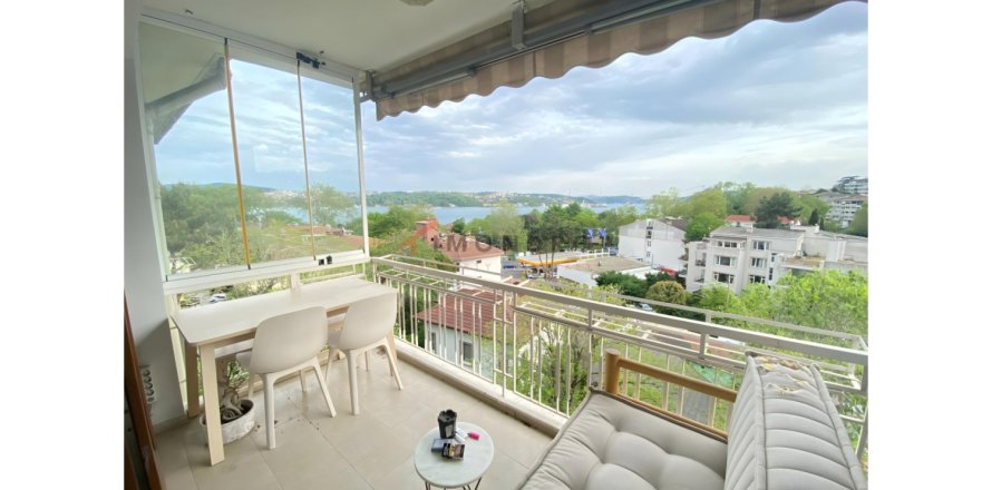 4 rooms Appartement à Sariyer, Turkey No. 117273