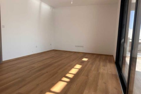 2 bedrooms Penthouse in Agios Athanasios, Cyprus No. 32214 8