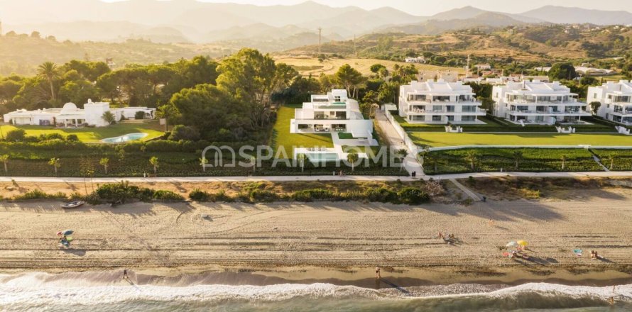 4 chambres Villa à Estepona, Spain No. 26782