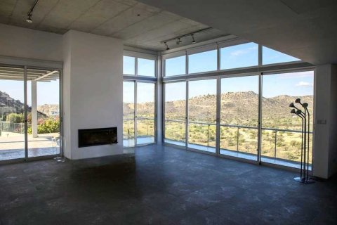 7 bedrooms House in Mesa Geitonia, Cyprus No. 76008 4