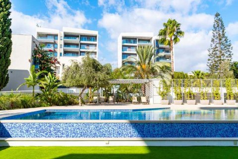 3 dormitorios Penthouse en Agios Tychonas, Cyprus No. 32745 15