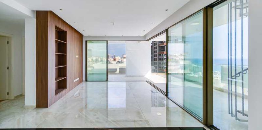 3 dormitorios Penthouse en Agios Tychonas, Cyprus No. 32745