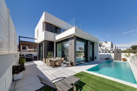 3 bedrooms Villa in Pilar de la Horadada, Spain No. 112428