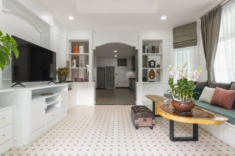 6 bedrooms House in Chiang Mai, Thailand No. 98183 4