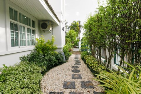 6 bedrooms House in Chiang Mai, Thailand No. 98183 9