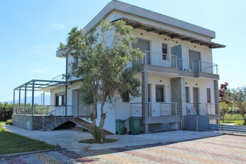 2 bedrooms Maisonette in Korinos, Greece No. 107933 12