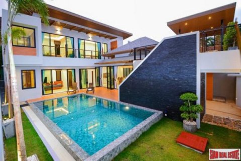 3 bedrooms Villa in Rawai, Thailand No. 96721 1