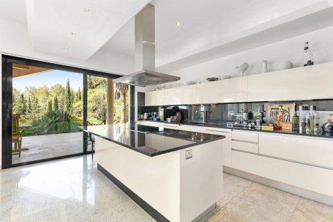 6 bedrooms Villa in Mougins, France No. 76722 4