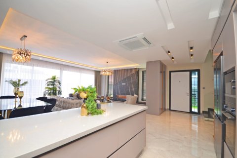 4 bedrooms Villa in Lien Chieu, Vietnam No. 15426 2