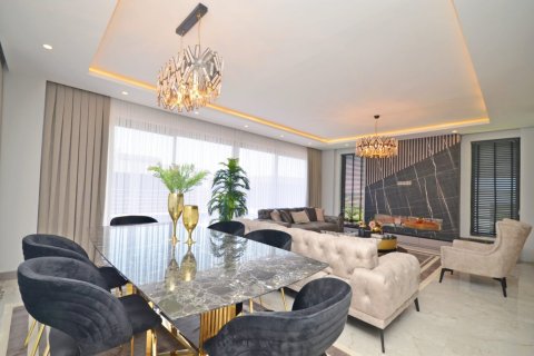 4 bedrooms Villa in Lien Chieu, Vietnam No. 15426 12