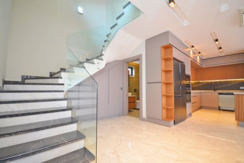 4 bedrooms Villa in Lien Chieu, Vietnam No. 15426 24