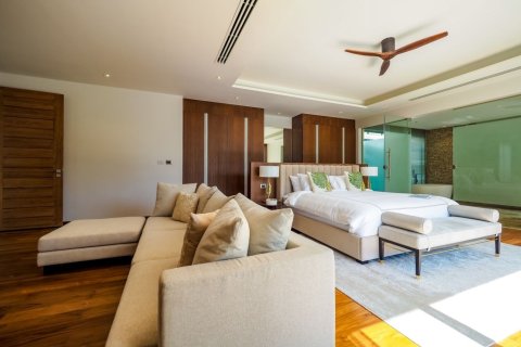 4 bedrooms Villa in Phuket, Thailand No. 940 7