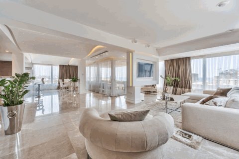 3 bedrooms Apartment in Paphos, Cyprus No. 106024 2