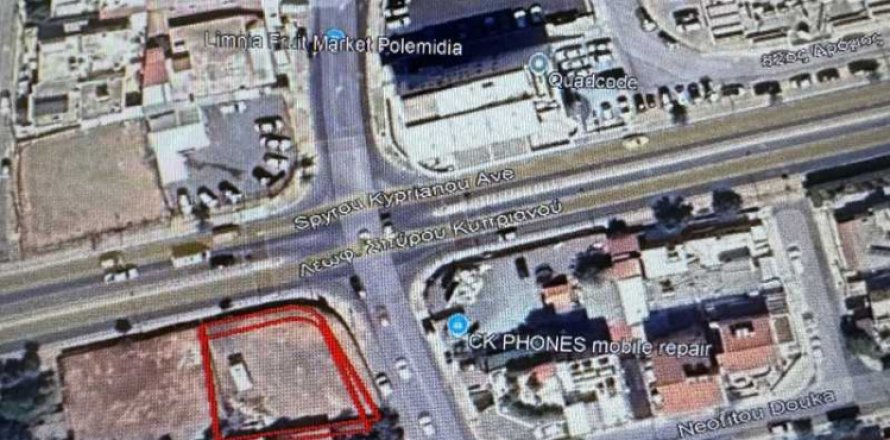 Commercial property in Kato Polemidia, Cyprus No. 70854
