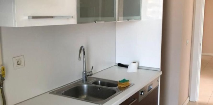 3 bedrooms Apartment in Istanbul, Turkey No. 113904