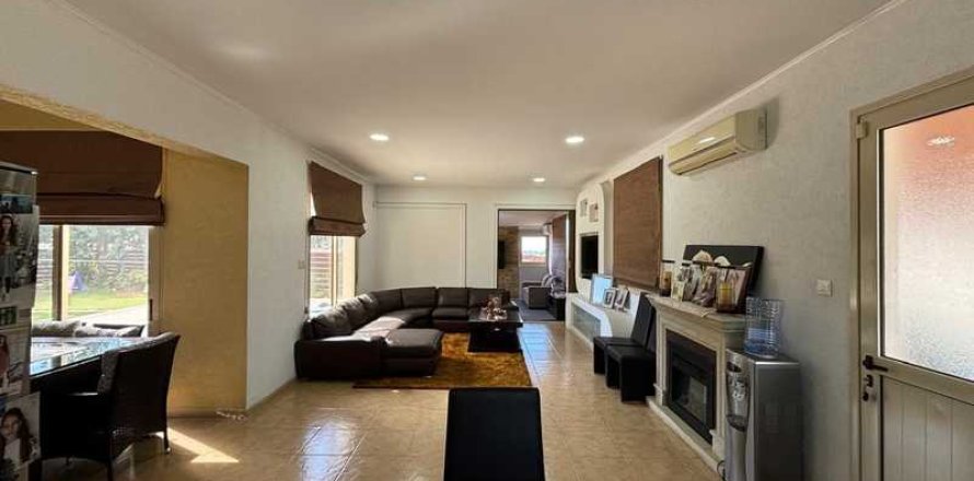 3 dormitorios House en Monagroulli, Cyprus No. 63380