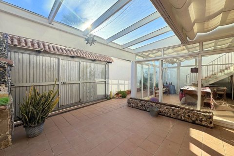 Недвижимость с 4 спальнями в Tay Giang, Вьетнам №83948 6